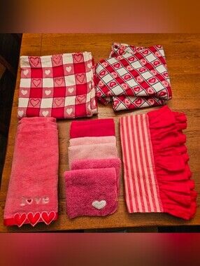 12 Item Set Heart Linen Bundle: Tablecloths -Washcloths -Runners -Hand Towels